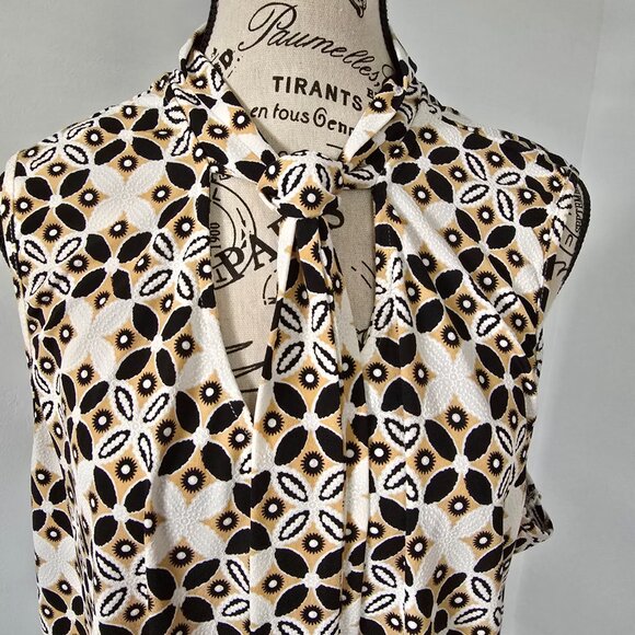 Neck Tie Blouse - Picture 5 of 7